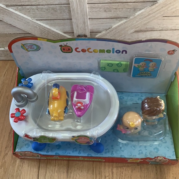 Cocomelon Bathtime playset - Picture 5 of 6